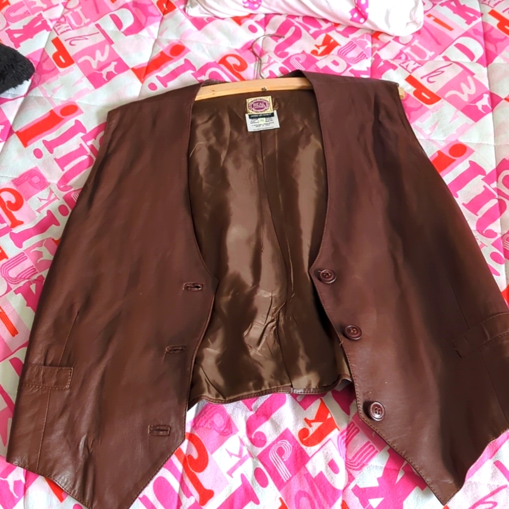 Brown leather men's vest belted back size medium